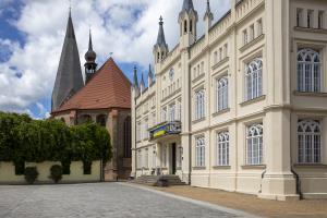 Bützow , Am Markt, Stadt & Stiftskirche